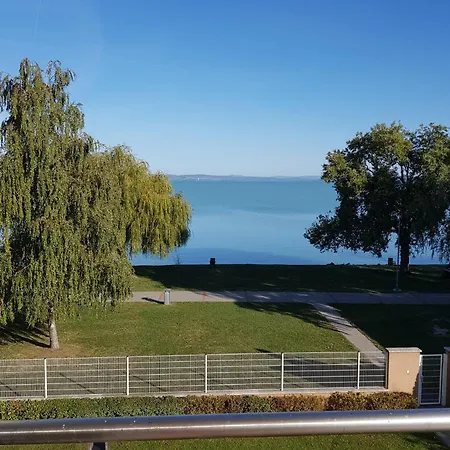 Aloha Terrace - Appartamento Siófok